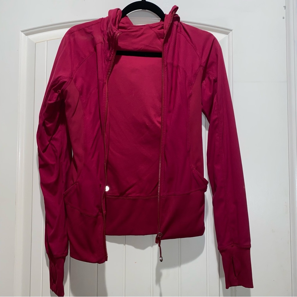 Lululemon jacket size 6